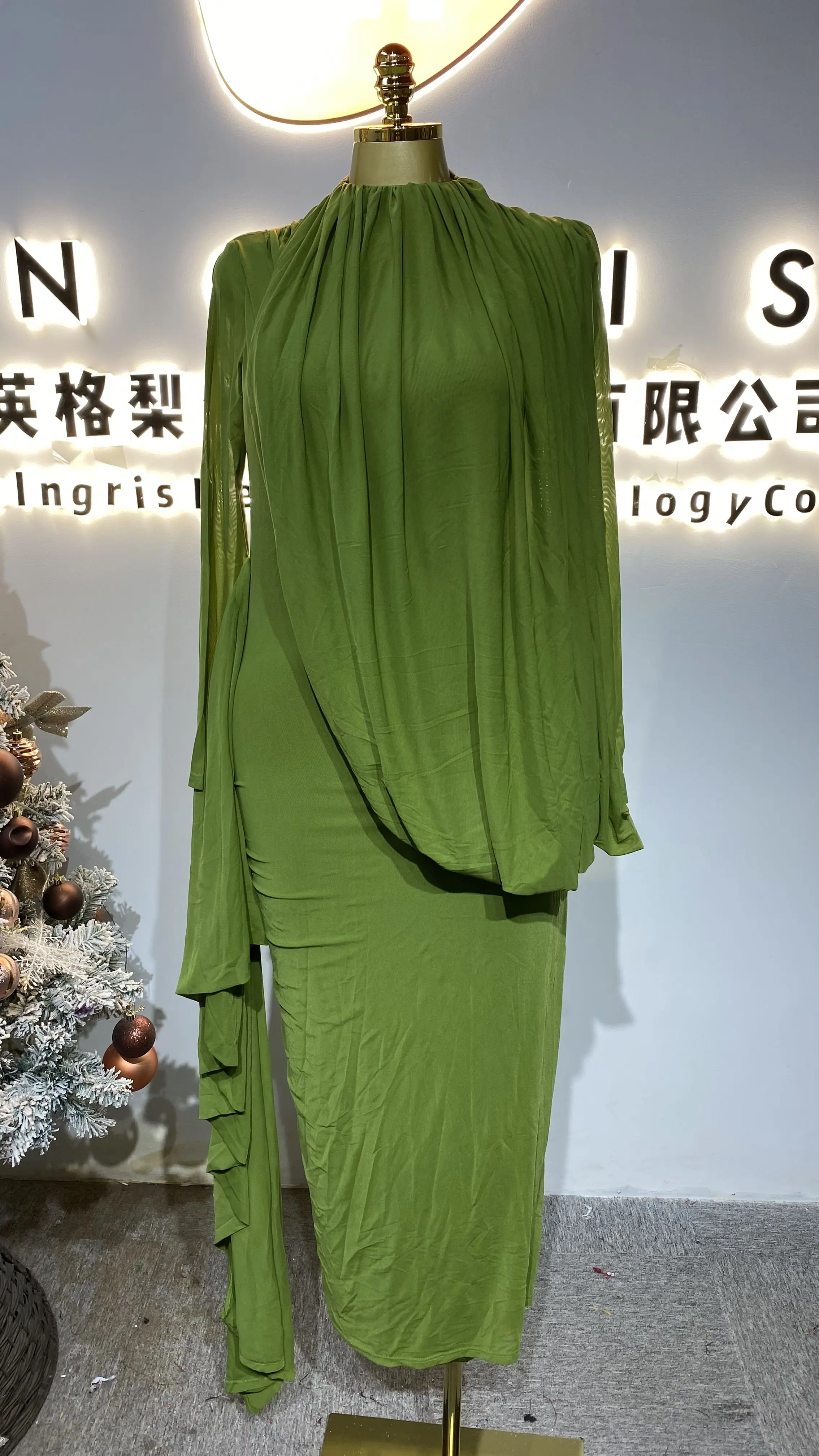 2026 Ramadan New Arrival Round Neck Green Pleated Stretch Mesh Long Sleeve Casual Dress-GZXX606
2026 Ramadan New Arrival Round Neck Green Pleated Stretch Mesh Long Sleeve Casual Dress-GZXX606