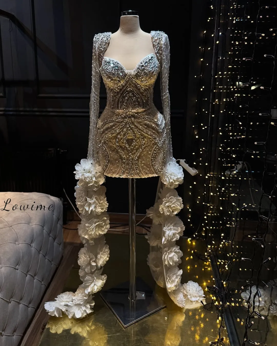 Elegant Short Evening Dresses Woman Luxury Rhinestone Extra Long White Floral Sleeves Prom Dresses
Elegant Short Evening Dresses Woman Luxury Rhinestone Extra Long White Floral Sleeves Prom Dresses