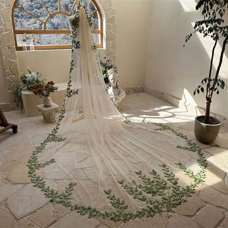 Свадебная фата с цветочным принтом, свадебные аксессуары с расческой для невест, тюль белого цвета слоновой кости, однослойное зеленое листье, кружевные аппликации, цветные
Свадебная фата с цветочным принтом, свадебные аксессуары с расческой для невест, тюль белого цвета слоновой кости, однослойное зеленое листье, кружевные аппликации, цветные