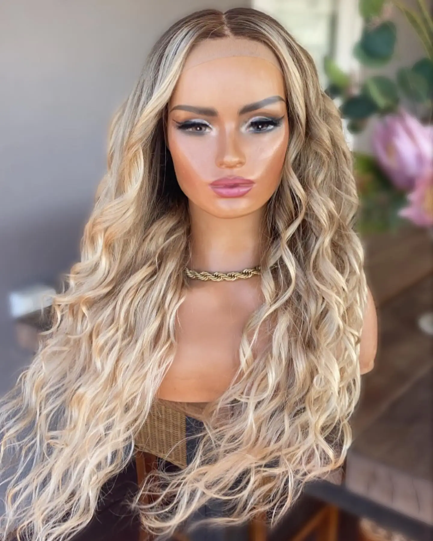 Synthetic Woman Deep wave Wig Pre Plucked Heat Resistant Wig Dark Roots Ombre Blonde wig Soft Hairline For Women
Synthetic Woman Deep wave Wig Pre Plucked Heat Resistant Wig Dark Roots Ombre Blonde wig Soft Hairline For Women