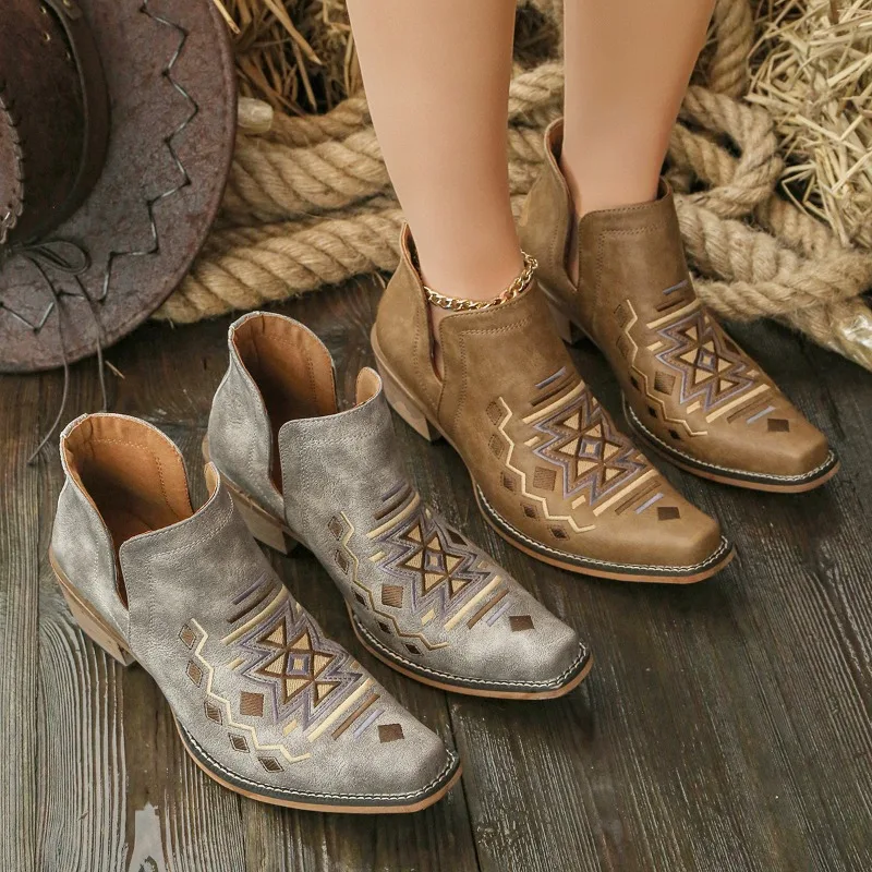 Women's Spring and Autumn Vintage Comfortable Block Heel Boots New 2026 Women Fashionable Casual Square Closed Toe Ankle Boots
Women's Spring and Autumn Vintage Comfortable Block Heel Boots New 2026 Women Fashionable Casual Square Closed Toe Ankle Boots