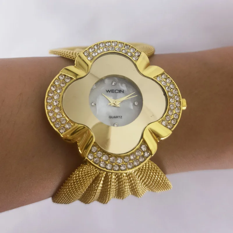 Fashion Women's Quartz Strap Diamond Decoration Mesh Strap Girls Accessories Children's Holiday Gifts
Fashion Women's Quartz Strap Diamond Decoration Mesh Strap Girls Accessories Children's Holiday Gifts