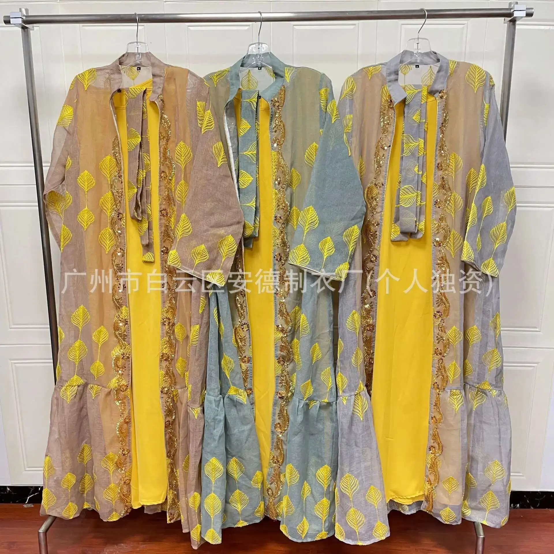 Musilin New Women's Fashion Saudi Fashion Mesh Embroidered Robe Two-piece Set Dubai Belt Ramadan Dubai Luxury Islam Elegant
Musilin New Women's Fashion Saudi Fashion Mesh Embroidered Robe Two-piece Set Dubai Belt Ramadan Dubai Luxury Islam Elegant