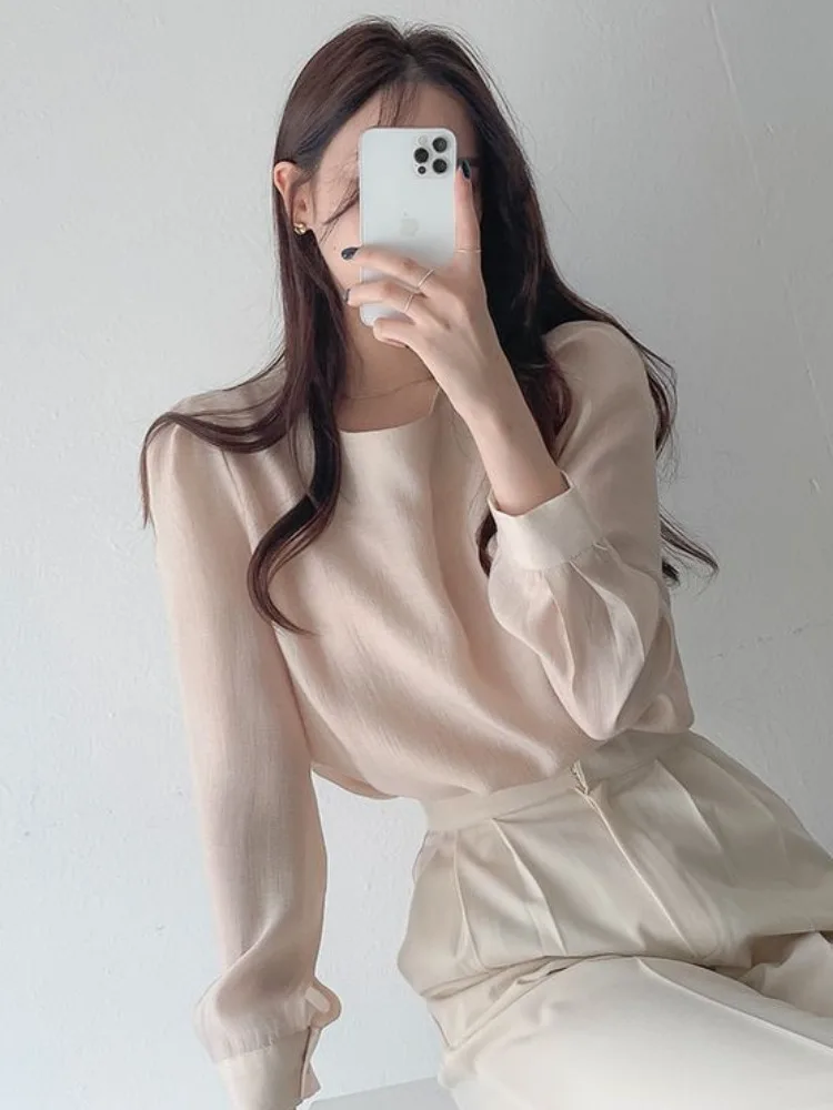 Шикарный модный простой круглый полупрозрачный женский топ Ne Me на одной пуговице с длинной подошвой Sve Base irt
Шикарный модный простой круглый полупрозрачный женский топ Ne Me на одной пуговице с длинной подошвой Sve Base irt