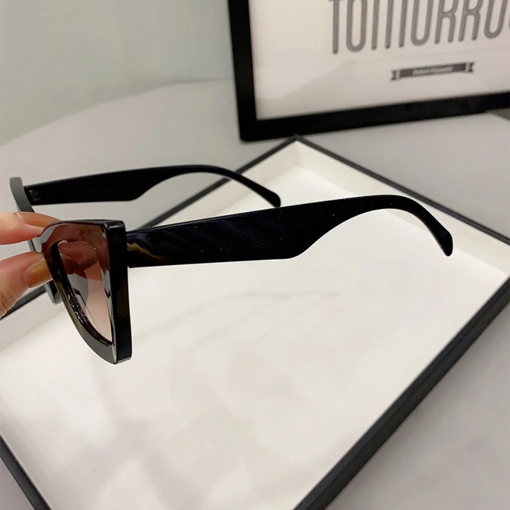 Sun Protection Big Frame Cat Eye Sunglasses Punk Vintage Leopard Print Eyewear Lightweight UV400 Wide Legs Sun Glasses Unisex
Sun Protection Big Frame Cat Eye Sunglasses Punk Vintage Leopard Print Eyewear Lightweight UV400 Wide Legs Sun Glasses Unisex