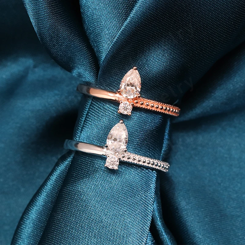 D Color VVS Round Melee Cut Moissanite Ring for Women S925 Adjustable Ring Wedding
D Color VVS Round Melee Cut Moissanite Ring for Women S925 Adjustable Ring Wedding