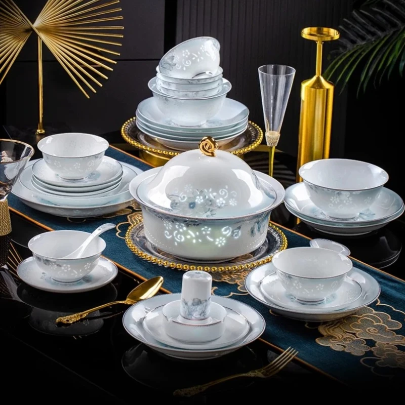 Wedding Luxury Dinnerware Set Ceramic Home Complete Bone China Dinnerware Christmas Dishwashers Kit Pratos Kitchen Supplies Set
Wedding Luxury Dinnerware Set Ceramic Home Complete Bone China Dinnerware Christmas Dishwashers Kit Pratos Kitchen Supplies Set