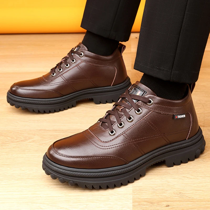 Cotton Shoes For Men 2025 Winter Velvet Thickened Warm Men's Shoes Outdoor Casual Thick-soled Non-slip Middle-aged Leather Shoes
Cotton Shoes For Men 2025 Winter Velvet Thickened Warm Men's Shoes Outdoor Casual Thick-soled Non-slip Middle-aged Leather Shoes