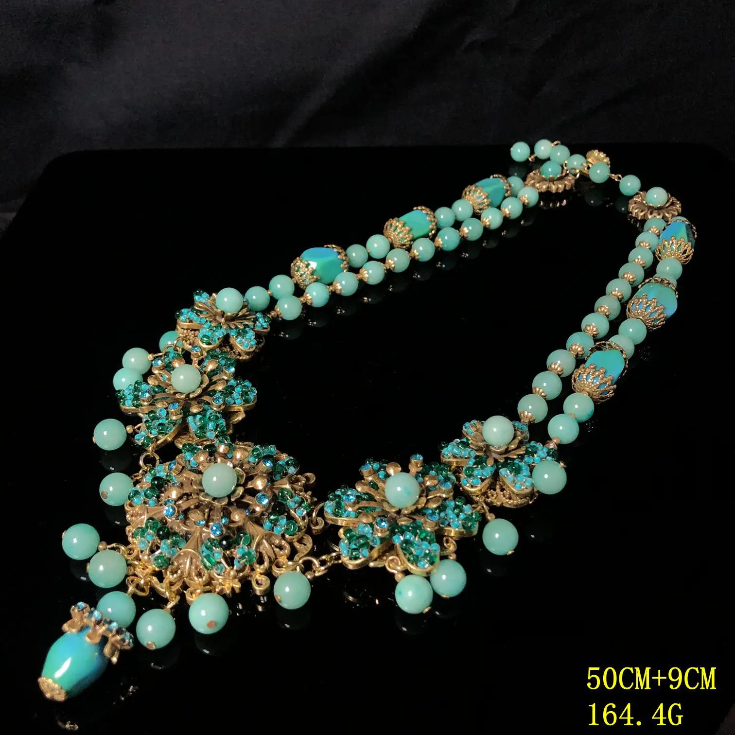 Бесплатная доставка, винтажные ювелирные изделия, ожерелье из сине-зеленого камня, ожерелье из бисера, цветочные украшения ручной работы
Бесплатная доставка, винтажные ювелирные изделия, ожерелье из сине-зеленого камня, ожерелье из бисера, цветочные украшения ручной работы