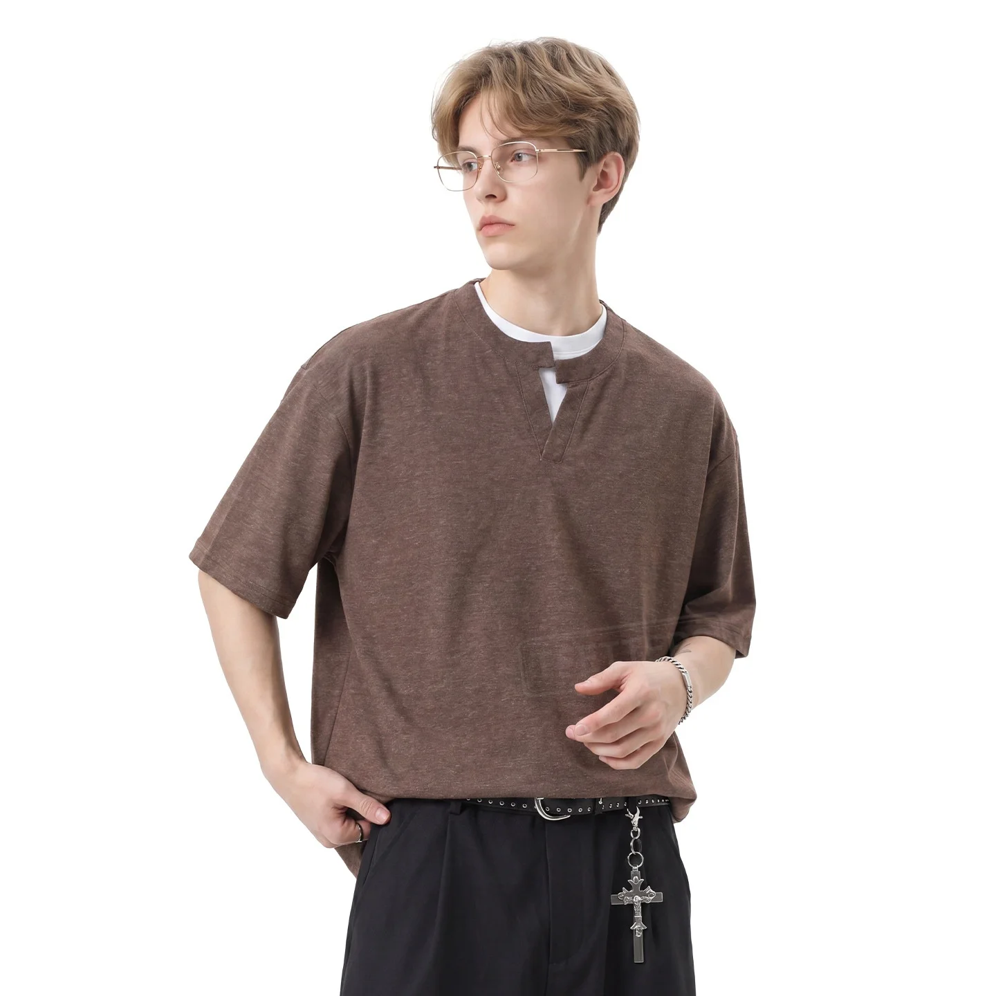 TFETTERS 2026 Summer Vintage Minimalist T-Shirt Men Loose Fit Short Sleeve Textured Solid Color Cotton Casual Designer Style Men
TFETTERS 2026 Summer Vintage Minimalist T-Shirt Men Loose Fit Short Sleeve Textured Solid Color Cotton Casual Designer Style Men