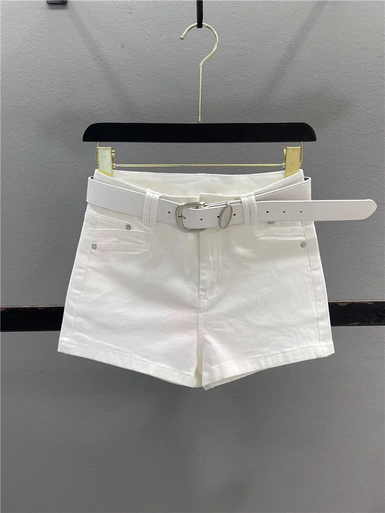 American Style Sexy White Denim Shorts Women's Summer New Pure Desire Elastic Slimming Sexy Butt Shorts Casual Wide Leg Jeans
American Style Sexy White Denim Shorts Women's Summer New Pure Desire Elastic Slimming Sexy Butt Shorts Casual Wide Leg Jeans
