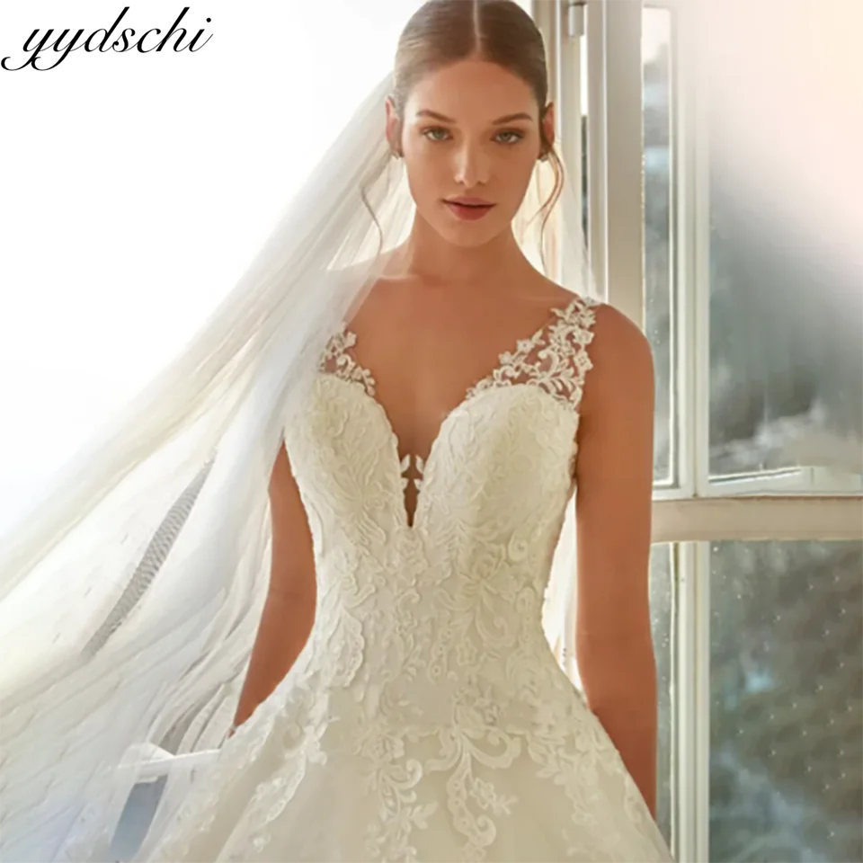 Elegant Lace Appliques Sweetheart A Line Wedding Dresses 2024 Buttons Open Back With Court Train Tulle Bridal Gowns For Women
Elegant Lace Appliques Sweetheart A Line Wedding Dresses 2024 Buttons Open Back With Court Train Tulle Bridal Gowns For Women
