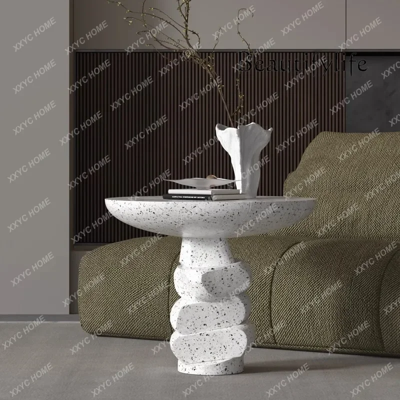 High-end side table floor ornament creative living room minimalist rotating coffee table storage home decoration niche decoratio
High-end side table floor ornament creative living room minimalist rotating coffee table storage home decoration niche decoratio