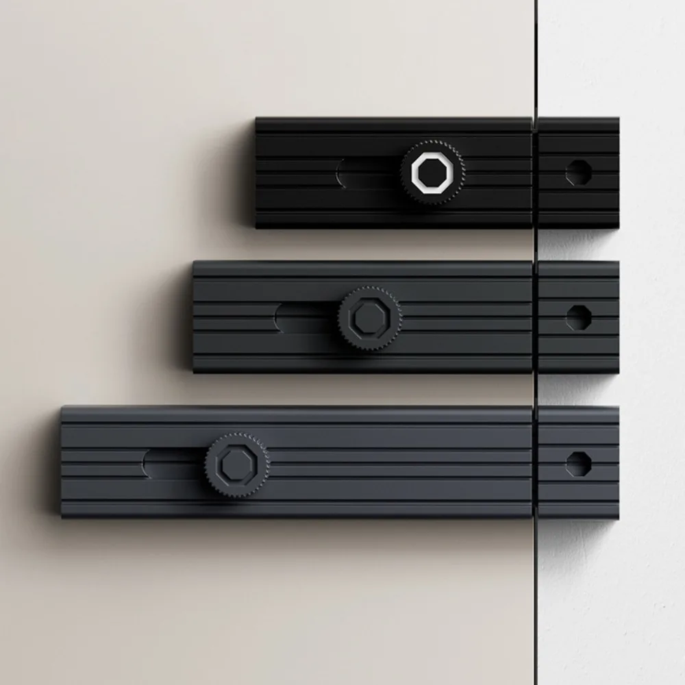 Новый сплав светящаяся дверная Пряжка мебель без пробивки дверная защелка светящаяся фурнитура раздвижной дверной замок шкаф
Новый сплав светящаяся дверная Пряжка мебель без пробивки дверная защелка светящаяся фурнитура раздвижной дверной замок шкаф