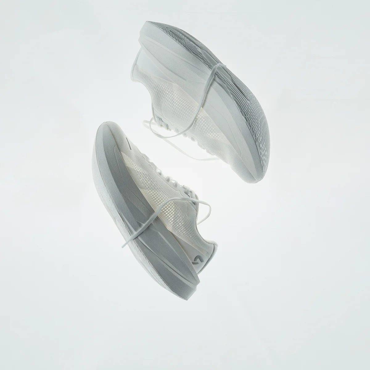 Winter New Arrivals: Hot-Selling Anti-Slip Marathon Running Shoes Unisex Outdoor Athletic Shoes Men's Training Shoes Jogging Shoes
Winter New Arrivals: Hot-Selling Anti-Slip Marathon Running Shoes Unisex Outdoor Athletic Shoes Men's Training Shoes Jogging Shoes