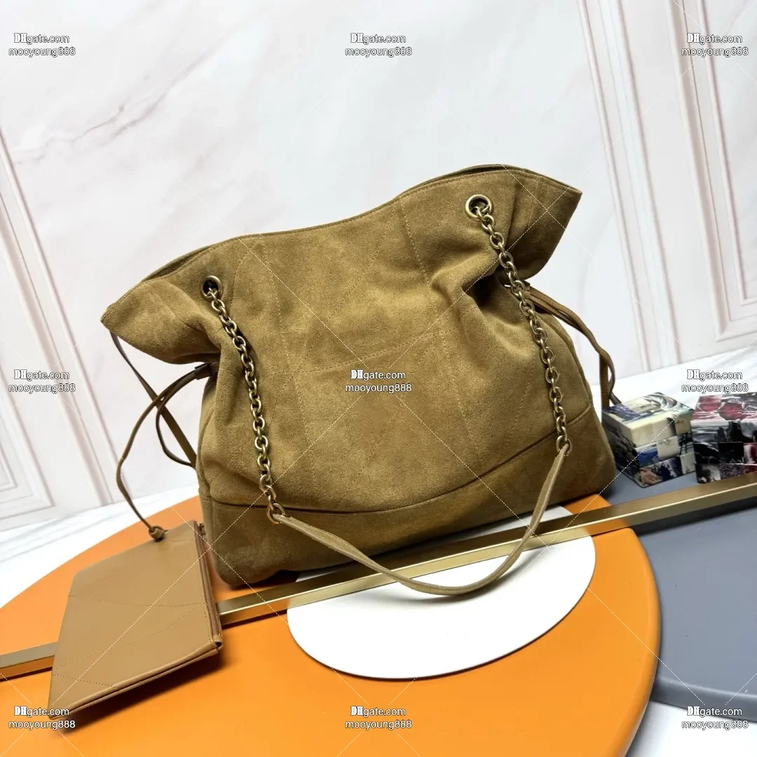 wholesale price 12A mirror quality designer hobo bag for women luxury suede bucket bag genuine leather brown shoulder
wholesale price 12A mirror quality designer hobo bag for women luxury suede bucket bag genuine leather brown shoulder