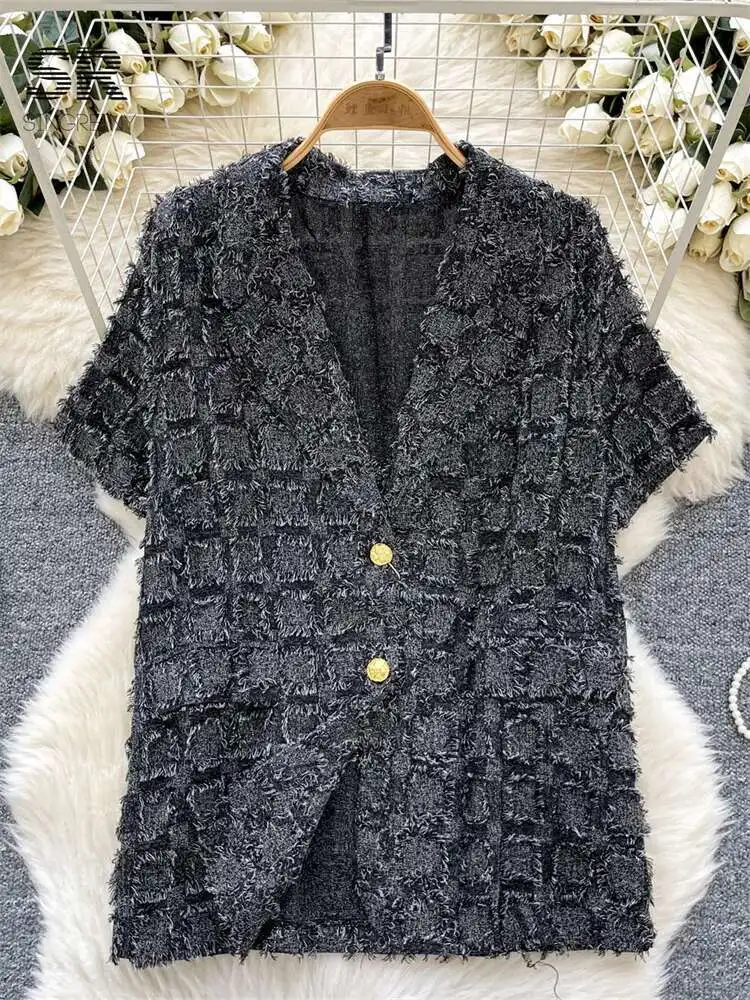 BabYoung Frence Elegant OL Blouse Fluffy Tassels Plaid Design Short Sleeves Notched Shirt Women 2025 Summer Senior Chic Tops
BabYoung Frence Elegant OL Blouse Fluffy Tassels Plaid Design Short Sleeves Notched Shirt Women 2025 Summer Senior Chic Tops