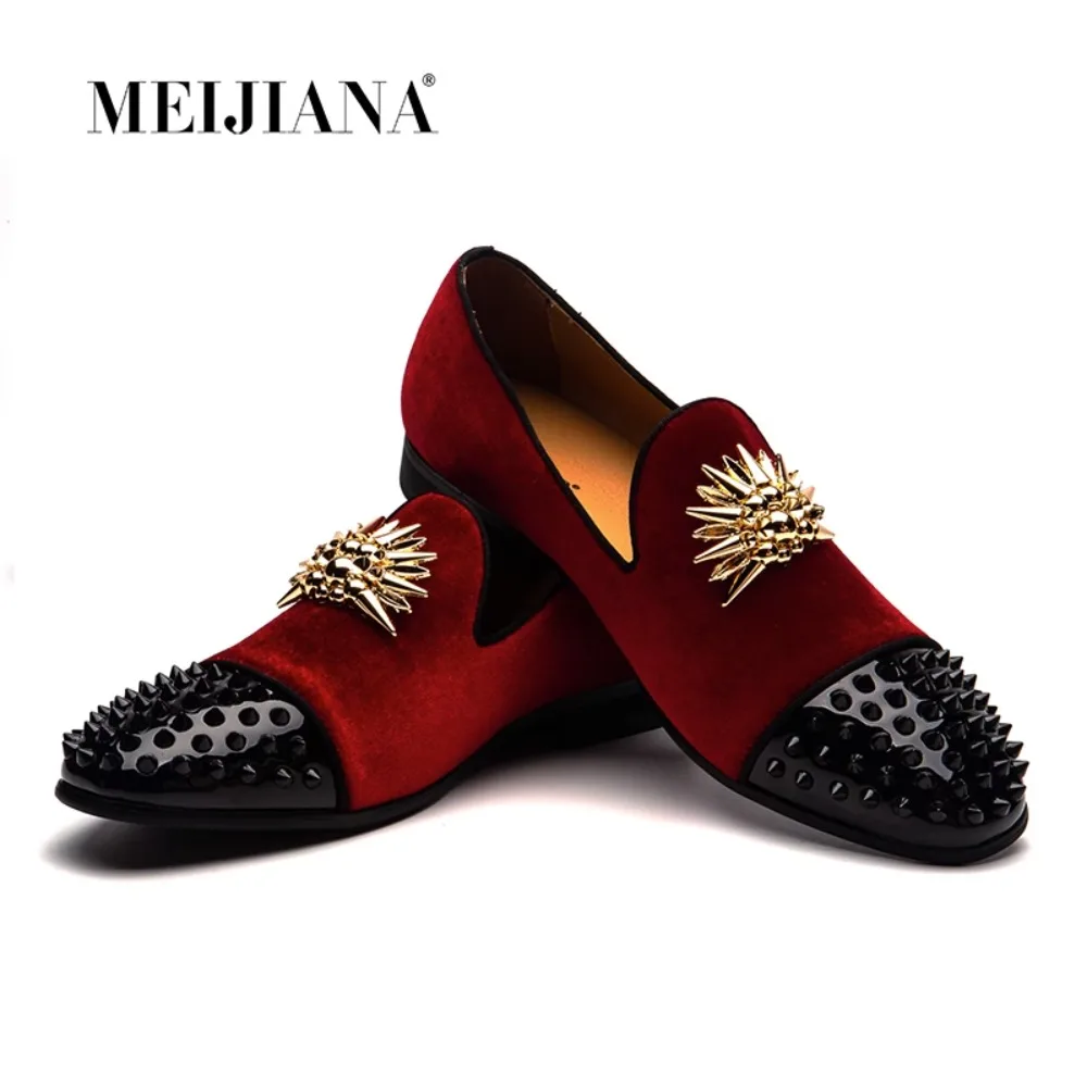 Luxury Brand Fashion Rivets Punk Style Men Dress Shoes Velvet Loafers Metal Toe Man Party Wedding Shoes Moccasins Shoes For Men
Luxury Brand Fashion Rivets Punk Style Men Dress Shoes Velvet Loafers Metal Toe Man Party Wedding Shoes Moccasins Shoes For Men