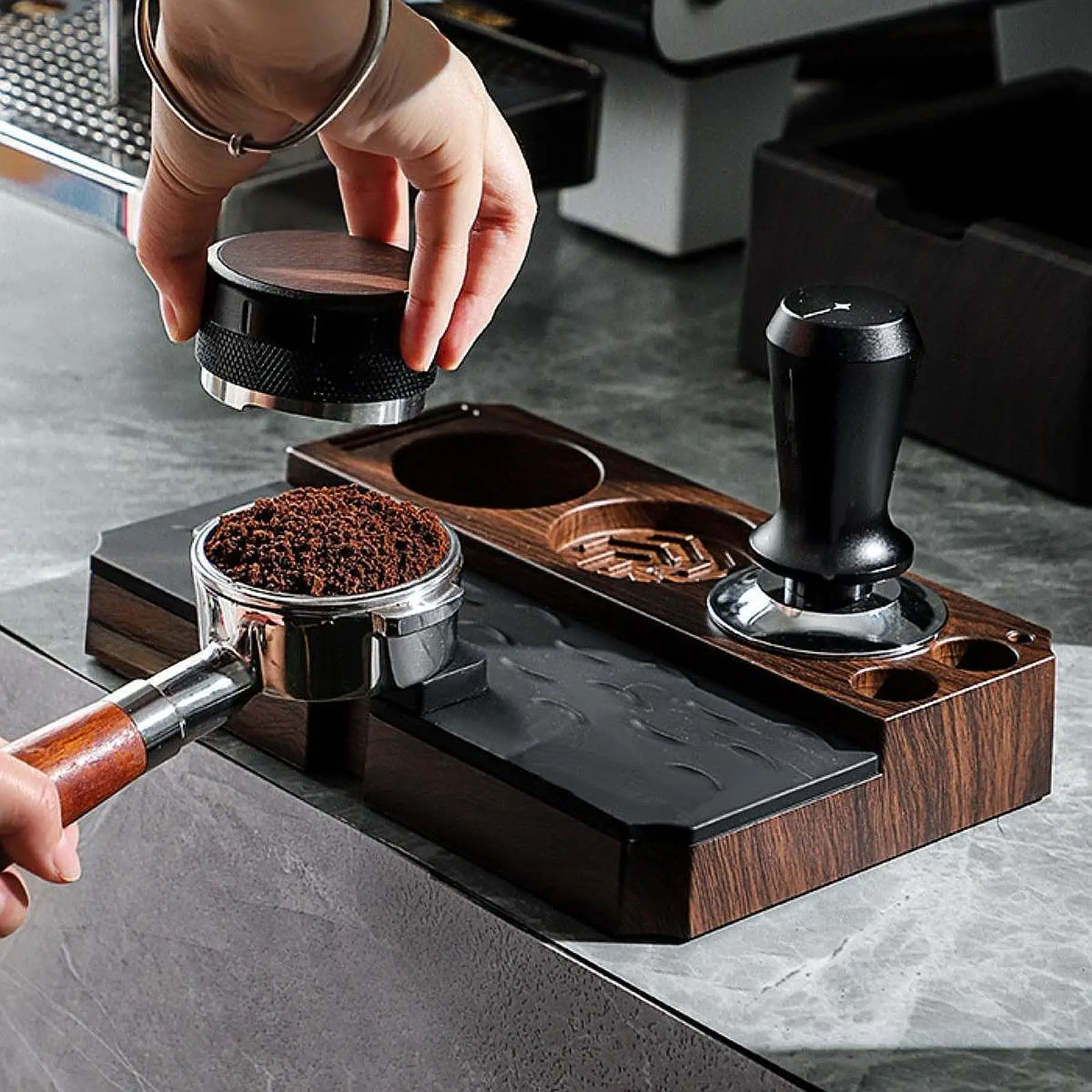 Coffee Tamper Stand and Portafilter Holder Non Slip Espresso Tamper Mat Stand for Counters Kitchen Espresso Tools Home Worktop
Coffee Tamper Stand and Portafilter Holder Non Slip Espresso Tamper Mat Stand for Counters Kitchen Espresso Tools Home Worktop