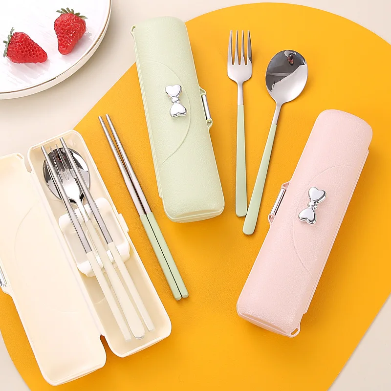Popular DesignCute Bow Faux Leather Cutlery Set Portable Stainless Steel Spoon Fork Chopsticks Box Lovely Tableware For Student Office Worker Outdoor Travel Gift
Popular DesignCute Bow Faux Leather Cutlery Set Portable Stainless Steel Spoon Fork Chopsticks Box Lovely Tableware For Student Office Worker Outdoor Travel Gift