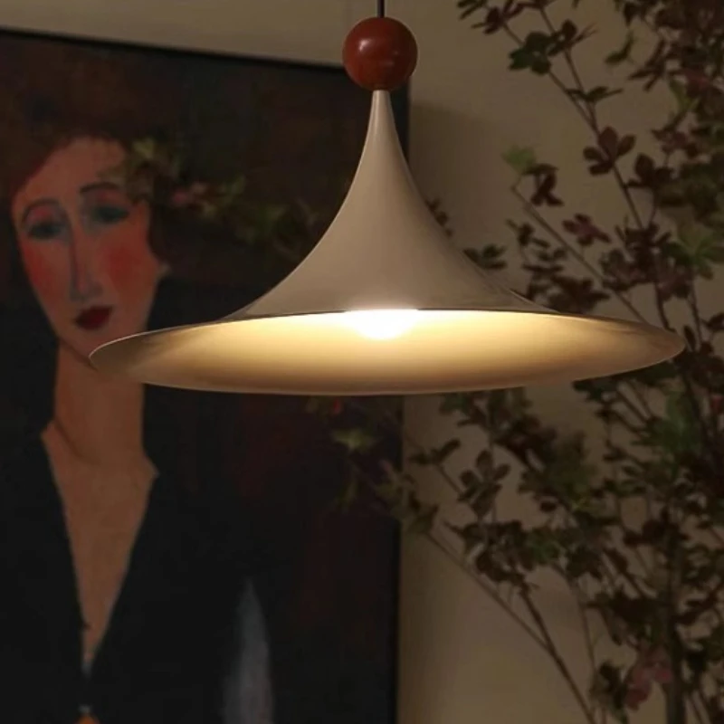 Clown chandelier, cream wind restaurant chandelier, modern simple dining room table light, medieval retro flying saucer light
Clown chandelier, cream wind restaurant chandelier, modern simple dining room table light, medieval retro flying saucer light