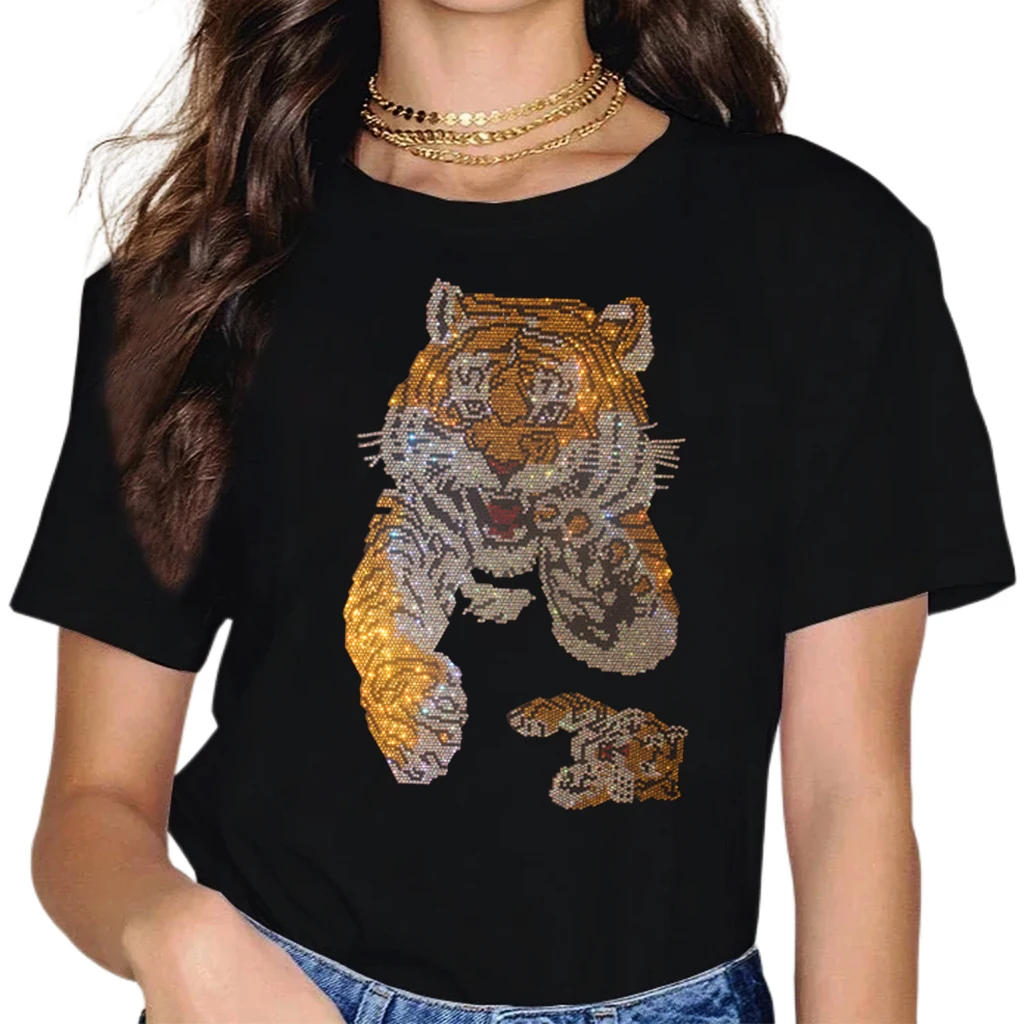 New women's short-sleeved T-shirts summer diamond shiny high-quality tees Various styles stamping diamond flash creative T-shirt
New women's short-sleeved T-shirts summer diamond shiny high-quality tees Various styles stamping diamond flash creative T-shirt
