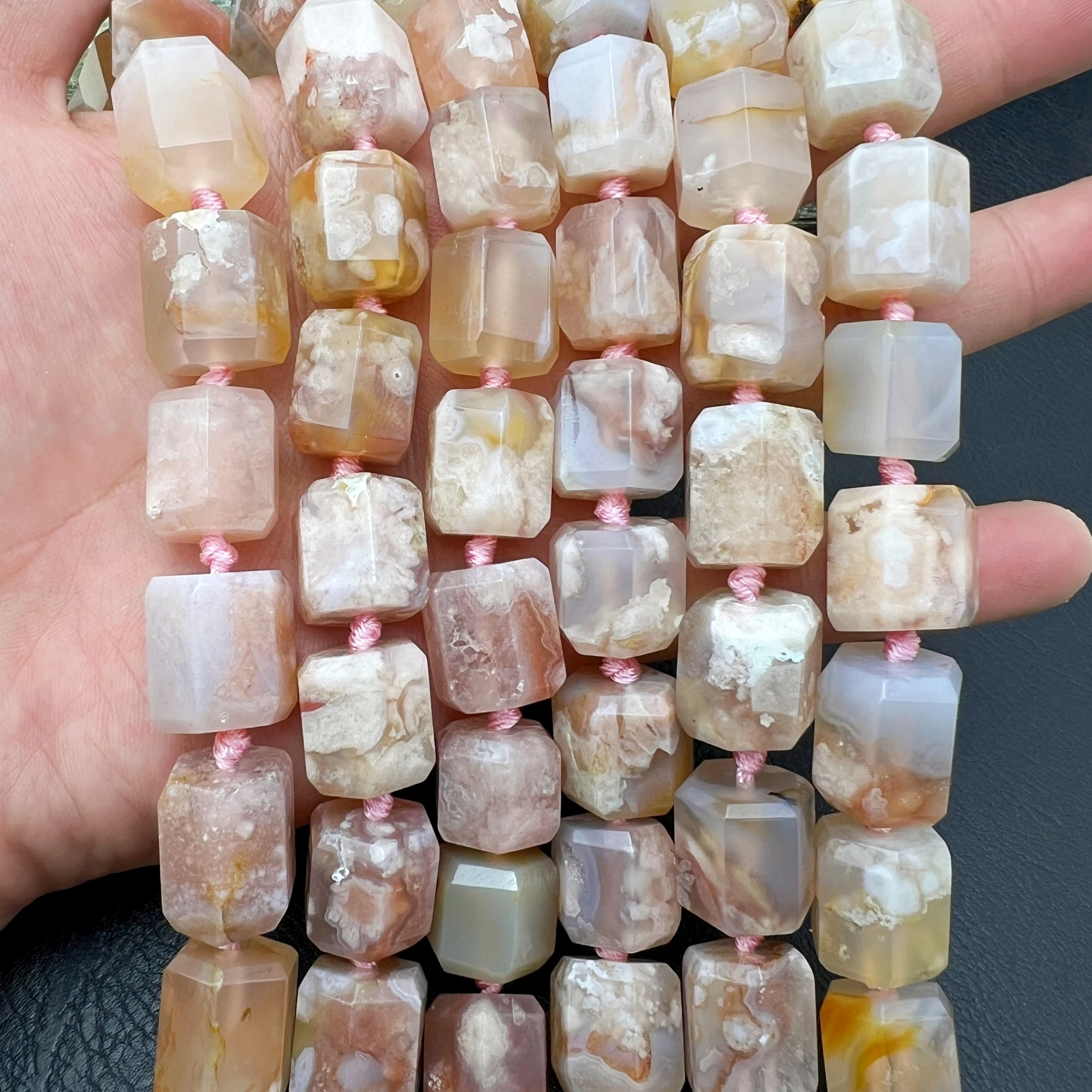 Большие натуральные кварцевые бусины сакуры с вишневым агатом, трубка с шестиугольной призмой, самородки для изготовления ювелирных изделий своими руками MY220712
Большие натуральные кварцевые бусины сакуры с вишневым агатом, трубка с шестиугольной призмой, самородки для изготовления ювелирных изделий своими руками MY220712