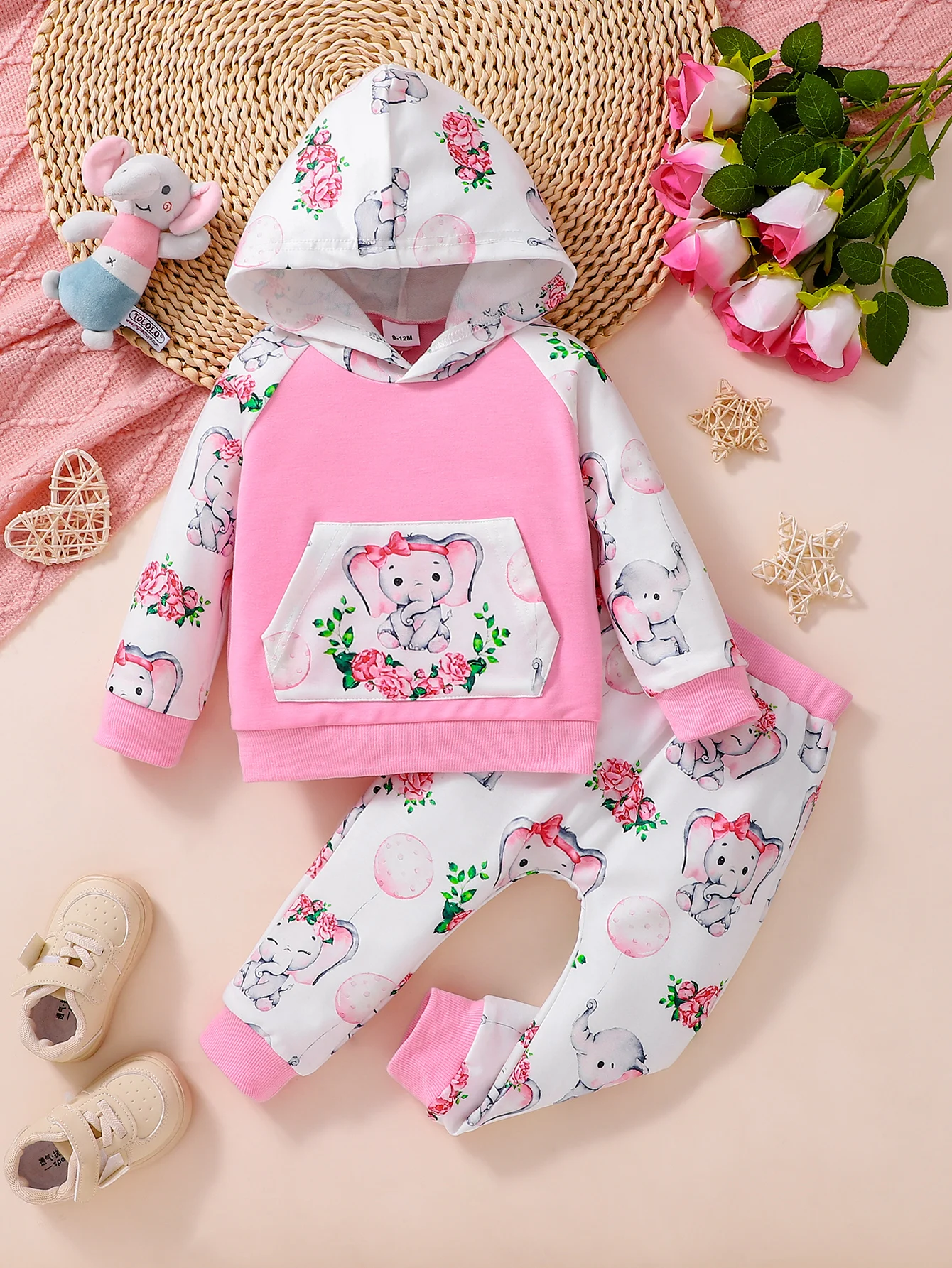 Толстовка со слоном на весну и осень для маленьких девочек + штаны с полным принтом, комплект из двух предметов, одежда для младенцев, детская модная одежда для малышей
Толстовка со слоном на весну и осень для маленьких девочек + штаны с полным принтом, комплект из двух предметов, одежда для младенцев, детская модная одежда для малышей