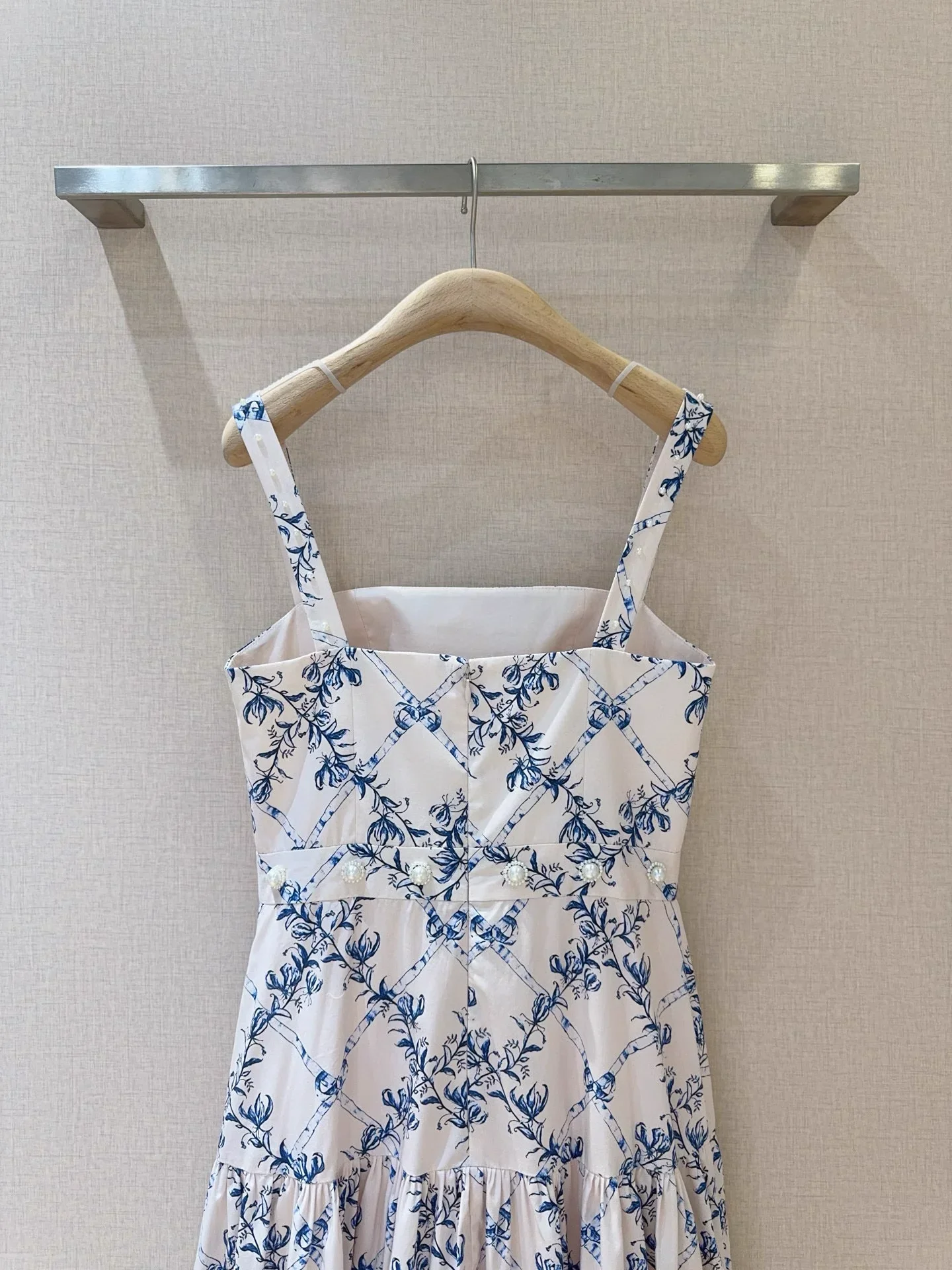 Women Big Swing Maxi Dress Floral Printed Square Collar Sleeveless High Waist Holiday Cotton Sling Robe
Women Big Swing Maxi Dress Floral Printed Square Collar Sleeveless High Waist Holiday Cotton Sling Robe