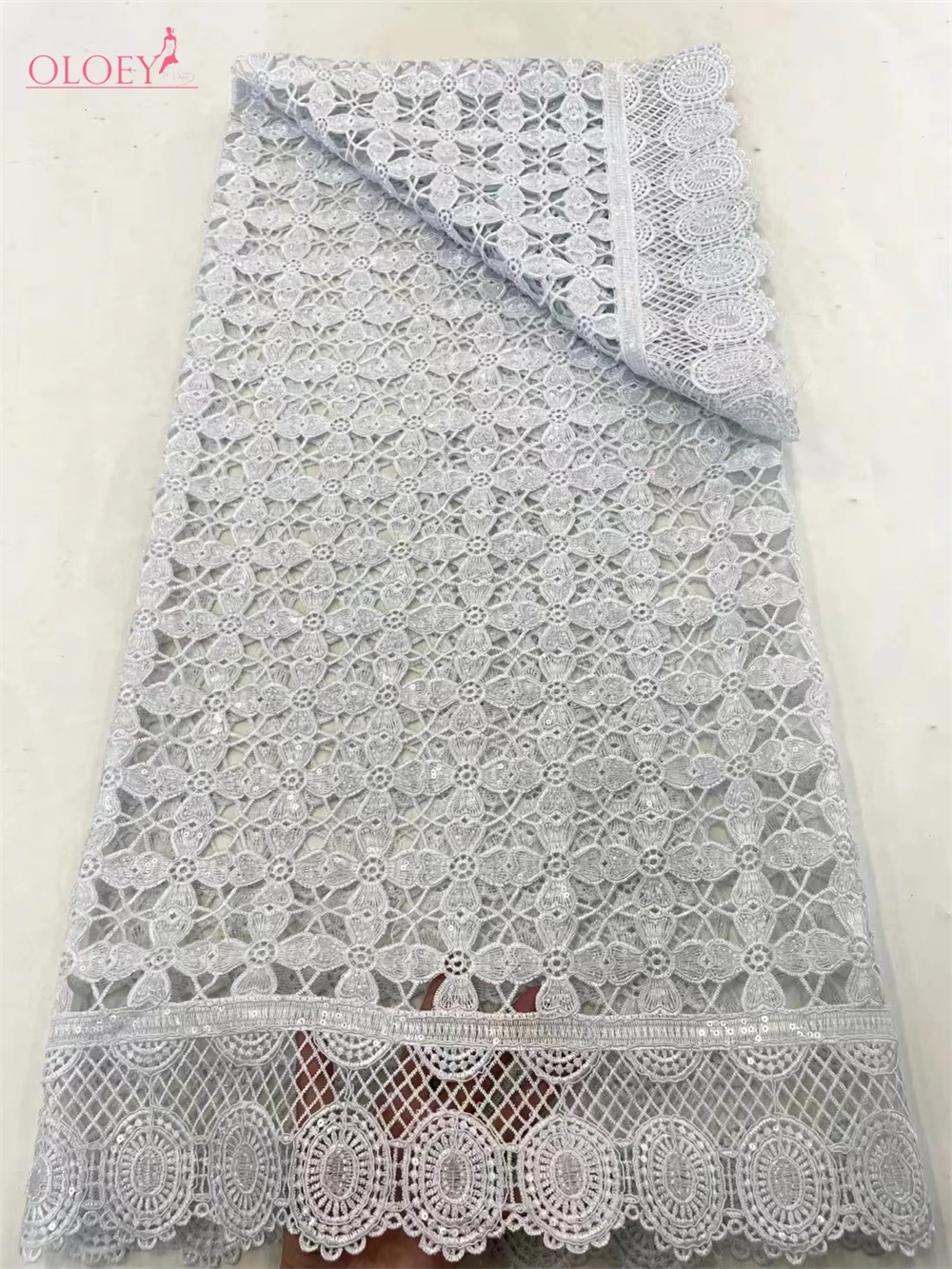 Latest High Quality Elegant Classic Embroidered Bead Lace African French Mesh Sequin Lace Fabric For Wedding Dress
Latest High Quality Elegant Classic Embroidered Bead Lace African French Mesh Sequin Lace Fabric For Wedding Dress