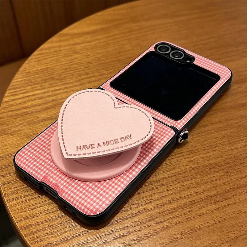 z flip7 Case flip6 Cute Pink Grid Heart Magnetic Stand Phone Cases for Samsung galaxy ZFlip7 zflip6 zflip5 4 Kawai Leather Cover
z flip7 Case flip6 Cute Pink Grid Heart Magnetic Stand Phone Cases for Samsung galaxy ZFlip7 zflip6 zflip5 4 Kawai Leather Cover