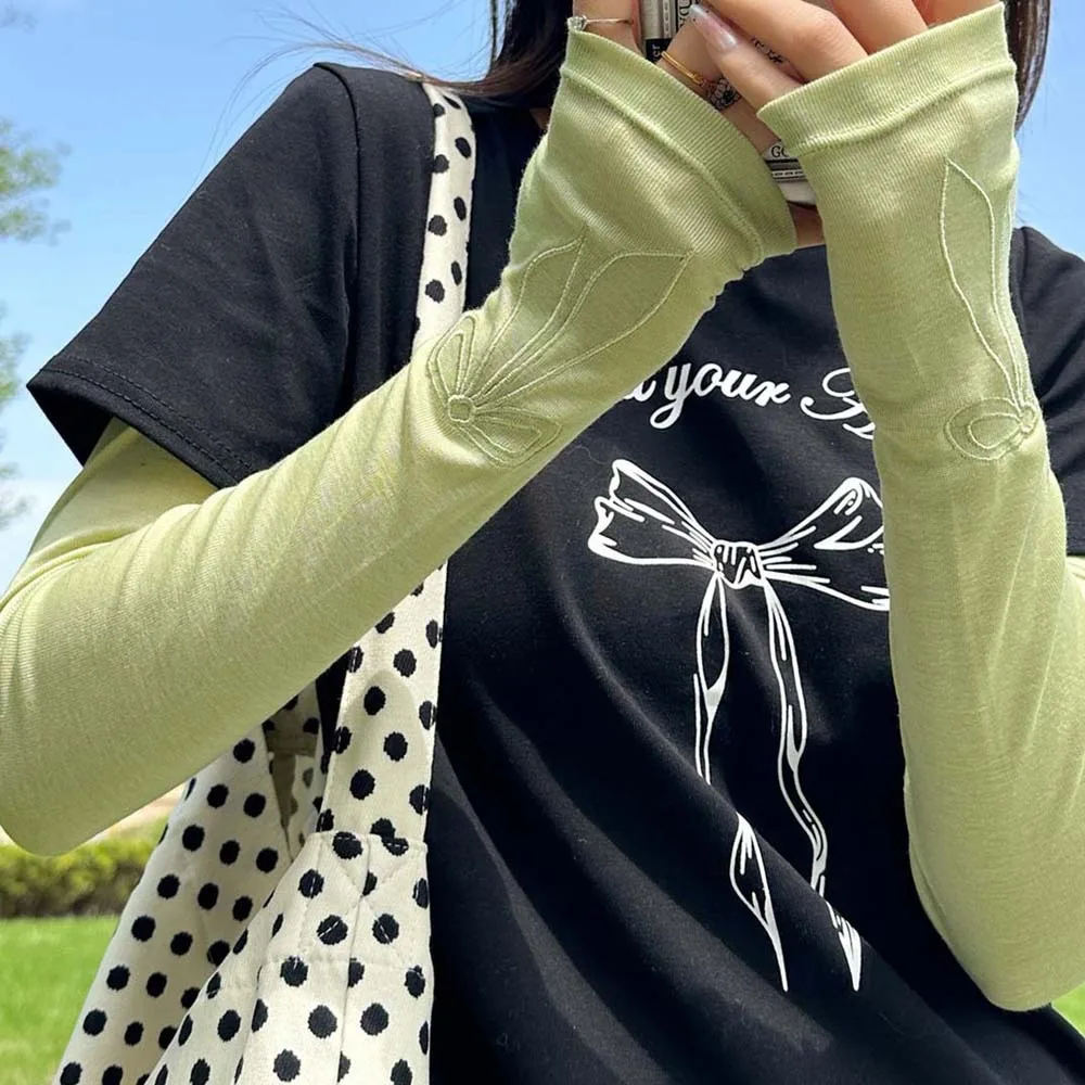 Sweet Bow Ice Sleeves Korean Style Embroidered Breathable Long Arm Sleeves Thin Quick Drying Arm Sunscreen Covers For Women
Sweet Bow Ice Sleeves Korean Style Embroidered Breathable Long Arm Sleeves Thin Quick Drying Arm Sunscreen Covers For Women