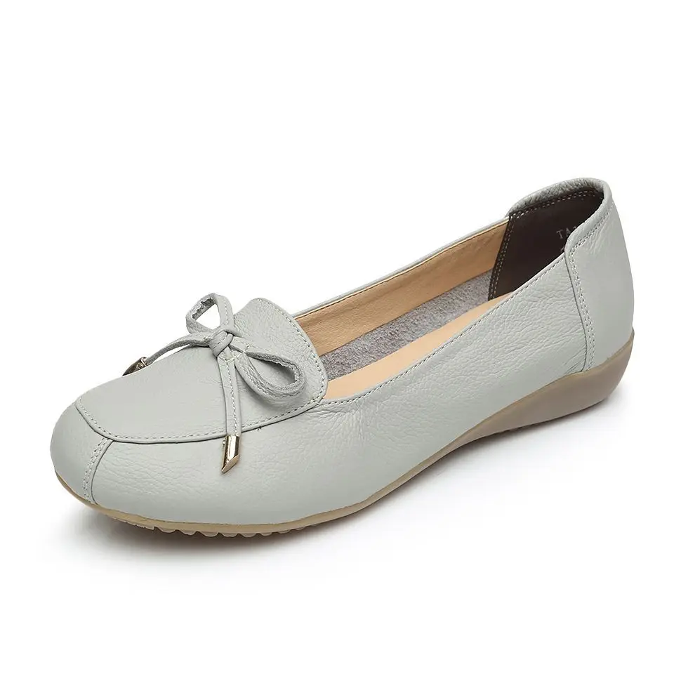 2025 Hollow Outs Breathable Summer Shoes Women Flats Genuine Leather Soft Women Loafers Ladies Moccasins Female
2025 Hollow Outs Breathable Summer Shoes Women Flats Genuine Leather Soft Women Loafers Ladies Moccasins Female