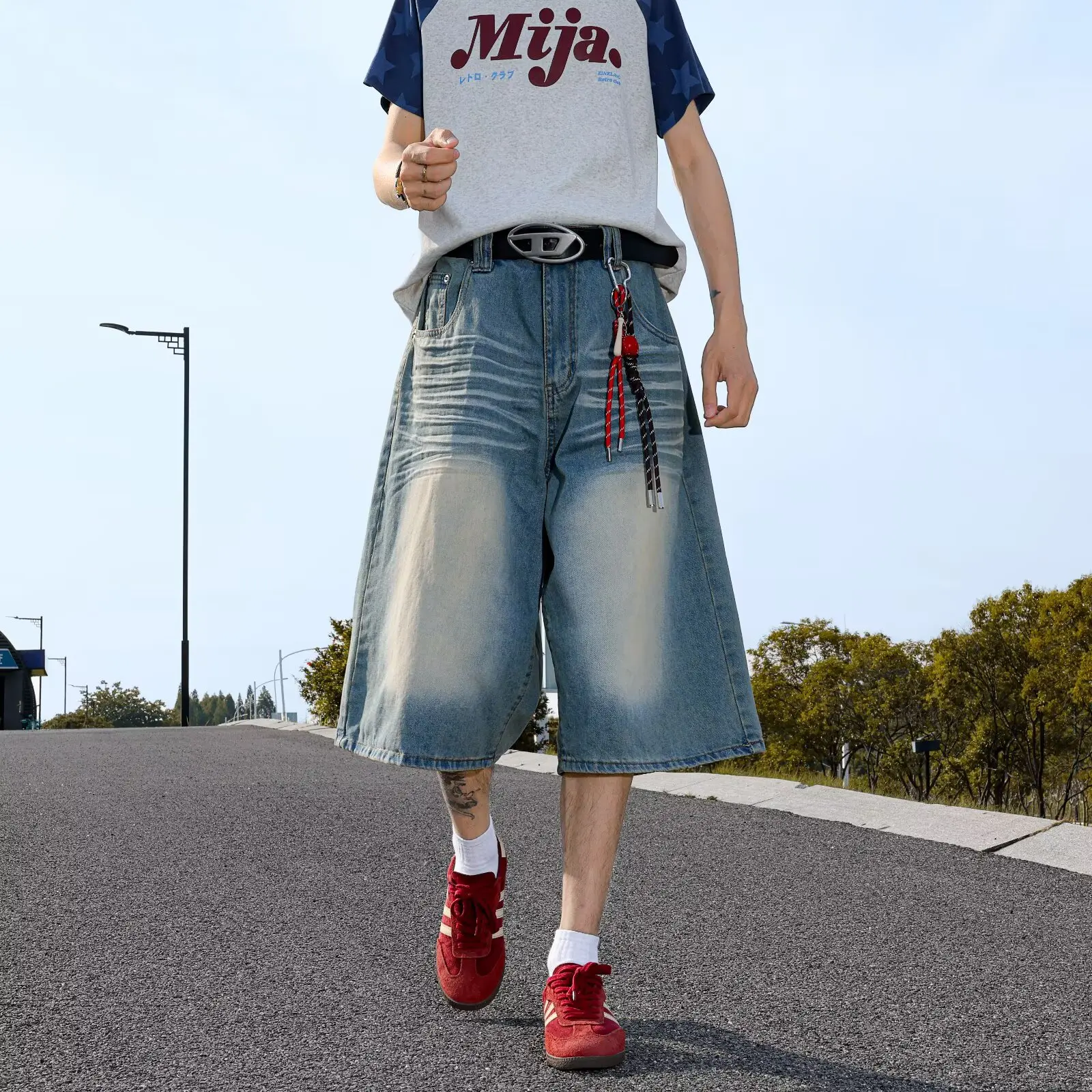 Retro American Waed Denim orts Men Women Summer High Street Light Blue Loose Straight Seven-Foot Pants Youth Faion
Retro American Waed Denim orts Men Women Summer High Street Light Blue Loose Straight Seven-Foot Pants Youth Faion