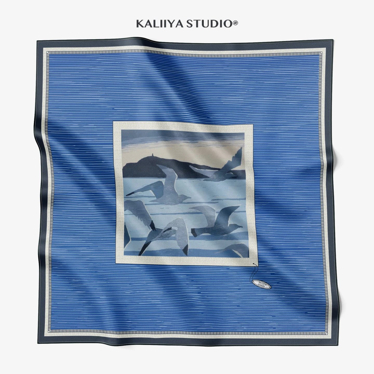 Оригинальный шелковый шифоновый платок KALIIYA, универсальная женская квадратная шаль, весенне-летний декоративный платок с геометрическим узором в китайском стиле
Оригинальный шелковый шифоновый платок KALIIYA, универсальная женская квадратная шаль, весенне-летний декоративный платок с геометрическим узором в китайском стиле