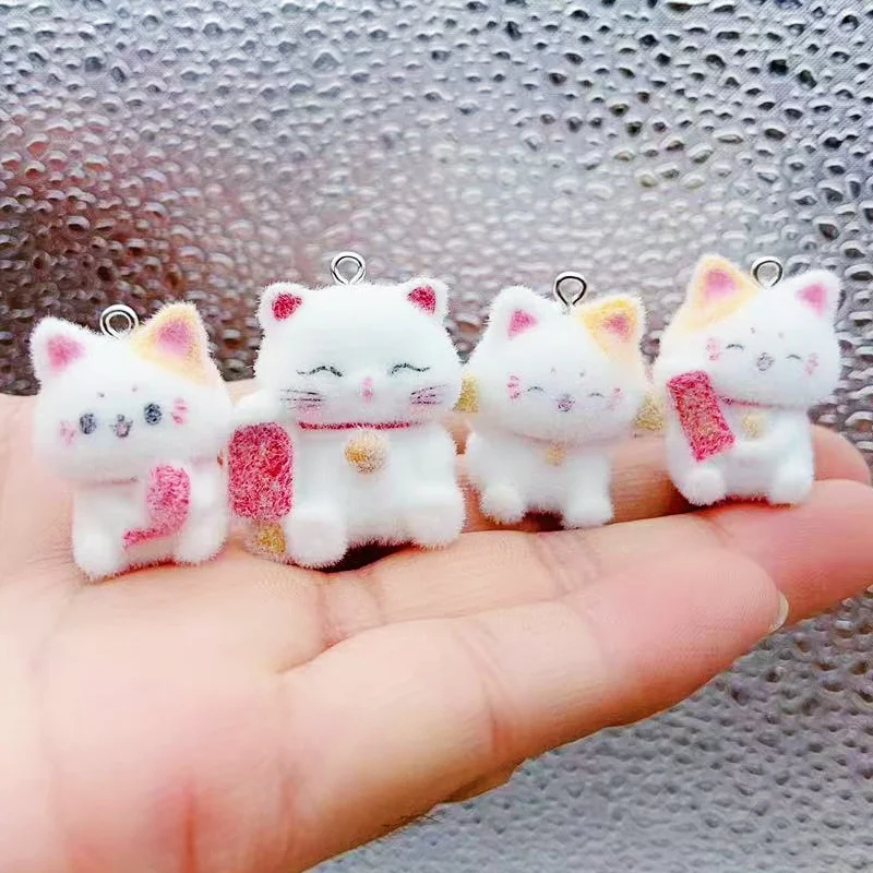 4 pieces of resin flocking 3D cartoon cute white cat pendant DIY keychain bag decoration
4 pieces of resin flocking 3D cartoon cute white cat pendant DIY keychain bag decoration