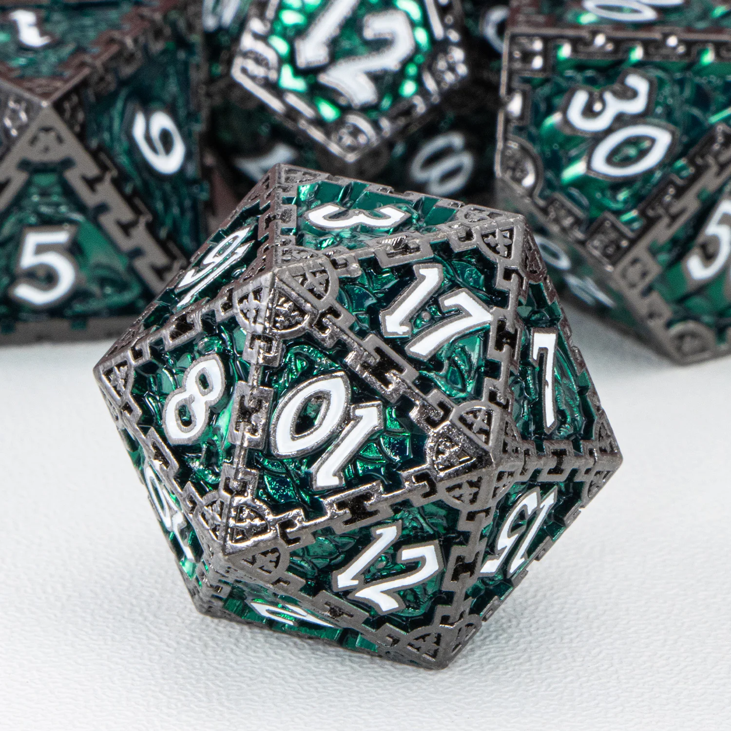 Dnd Metal Dragon Dice Set D and D Dungeon and Dragon Tabletop Role Playing Game RPG Polyhedral Black Nickel Green D&D Roll Dice
Dnd Metal Dragon Dice Set D and D Dungeon and Dragon Tabletop Role Playing Game RPG Polyhedral Black Nickel Green D&D Roll Dice