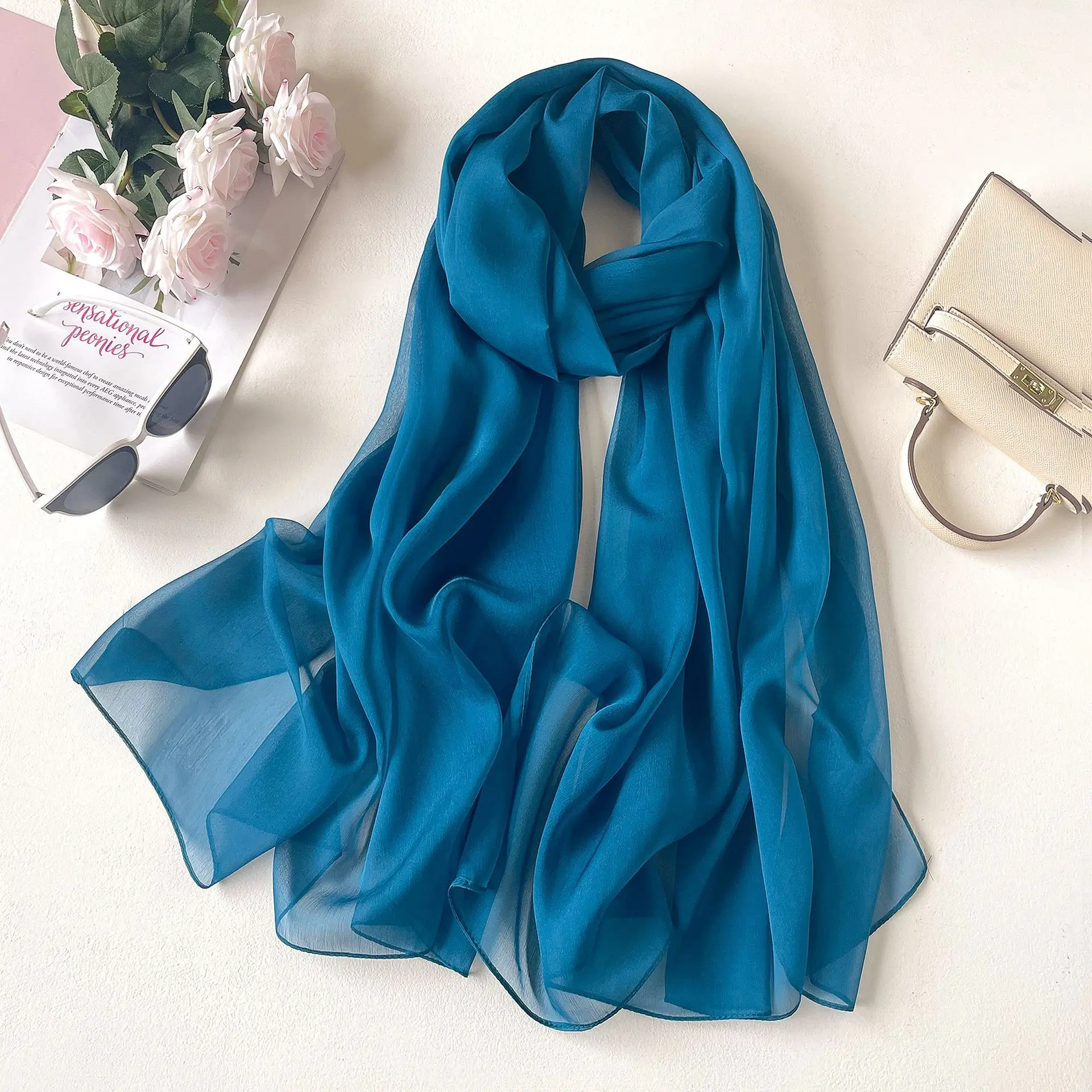 Brand Women Fashion Silk Scarf Solid Scarves Summer Lady New Design Shawl and Wraps Foulard Female Headkerchief Hijab Bandana
Brand Women Fashion Silk Scarf Solid Scarves Summer Lady New Design Shawl and Wraps Foulard Female Headkerchief Hijab Bandana