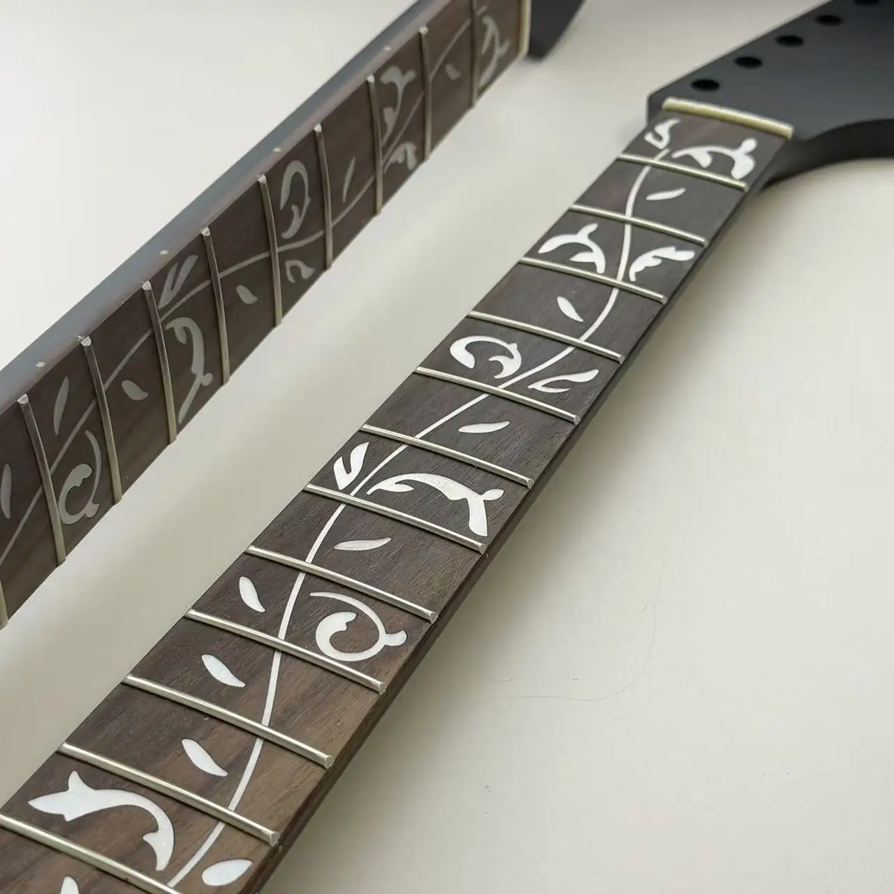 TL/ST Style Guitar Neck, 22-Fret Tree of Life Fingerboard, Black Electric Guitar Replacement Part
TL/ST Style Guitar Neck, 22-Fret Tree of Life Fingerboard, Black Electric Guitar Replacement Part