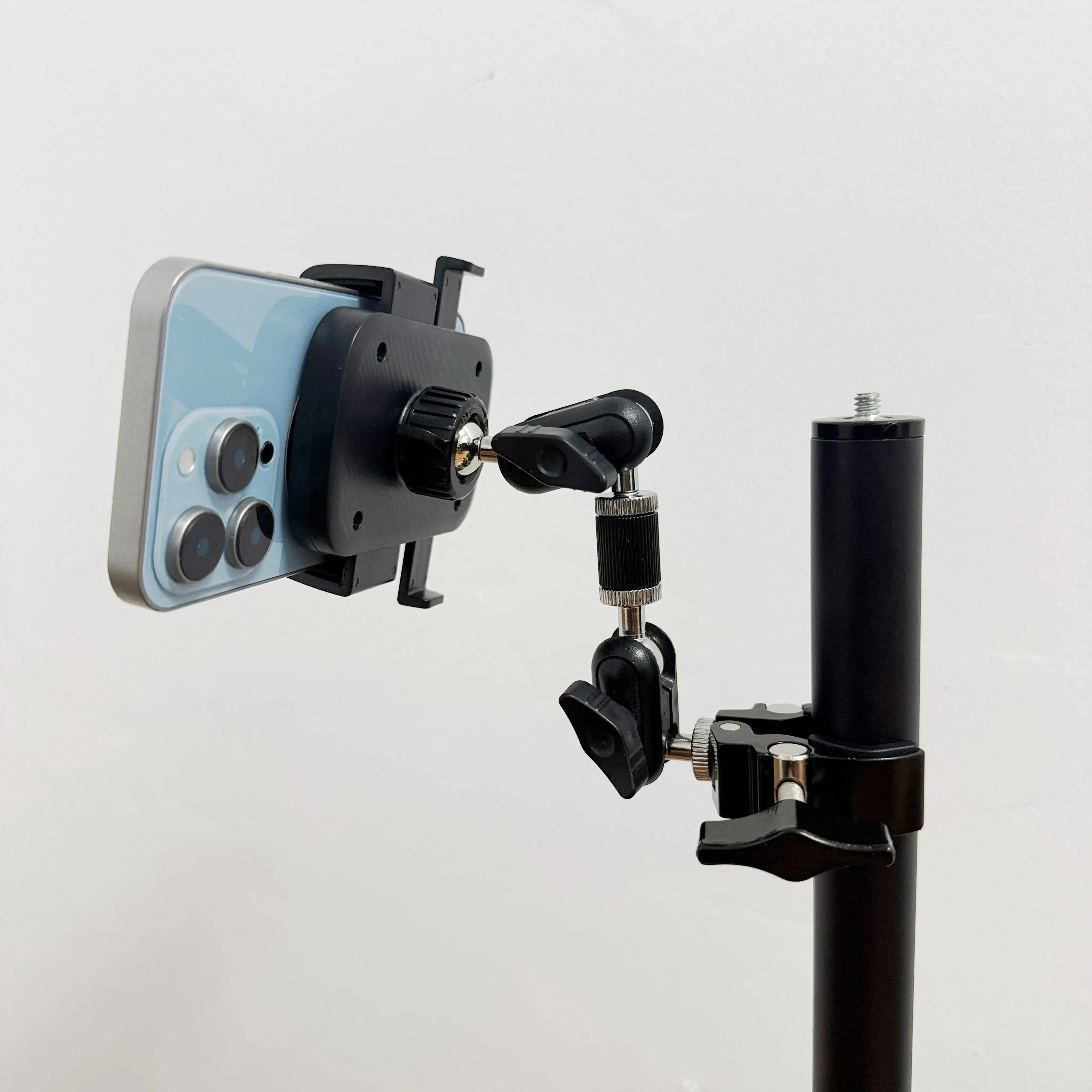 Universal Mobile Phone Holder Small Metal Clamp Desk Stand round Tube Clamp Pea Angle Fixing for Desktop
Universal Mobile Phone Holder Small Metal Clamp Desk Stand round Tube Clamp Pea Angle Fixing for Desktop
