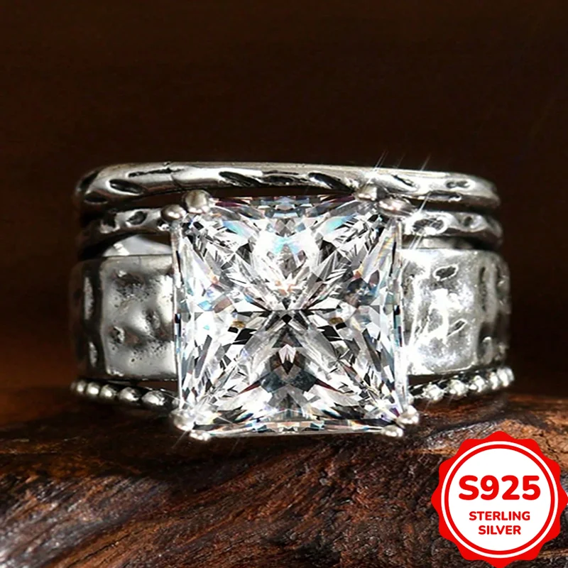 Luxurious and Trendy Authentic S925 Silver Four-claw Rectangular Zircon Domineering Personality Ring
Luxurious and Trendy Authentic S925 Silver Four-claw Rectangular Zircon Domineering Personality Ring