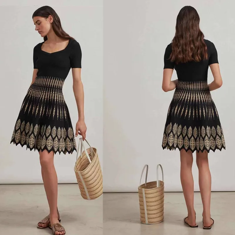 Slimming Effect Short Sleeve Bridesmaid Dress Fashionable Pleated Skirt Elegant Midi Dress for Party And Wedding Celebration
Slimming Effect Short Sleeve Bridesmaid Dress Fashionable Pleated Skirt Elegant Midi Dress for Party And Wedding Celebration