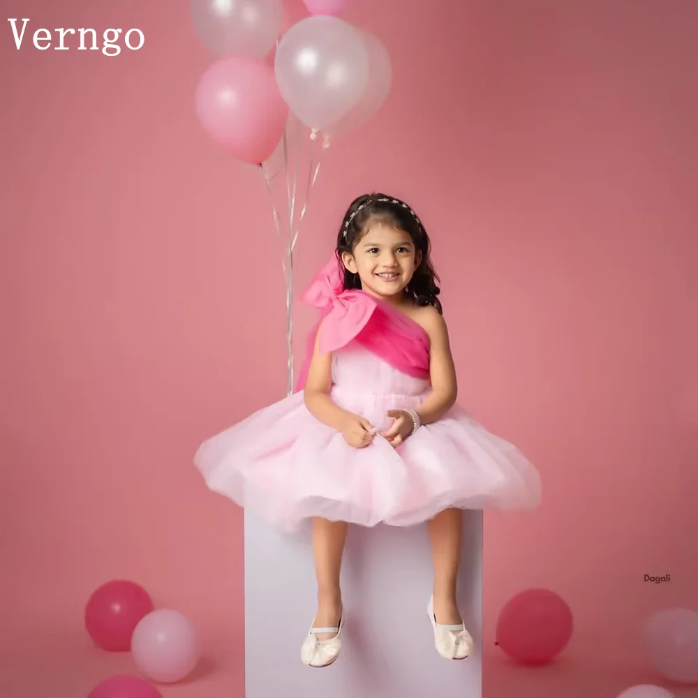 Verngo PInk Tulle Bow Mini Girl Flowers Dress One Shoulder A Line Birthday Party Dress Celebrity Pleated Kid Gowns Customized
Verngo PInk Tulle Bow Mini Girl Flowers Dress One Shoulder A Line Birthday Party Dress Celebrity Pleated Kid Gowns Customized