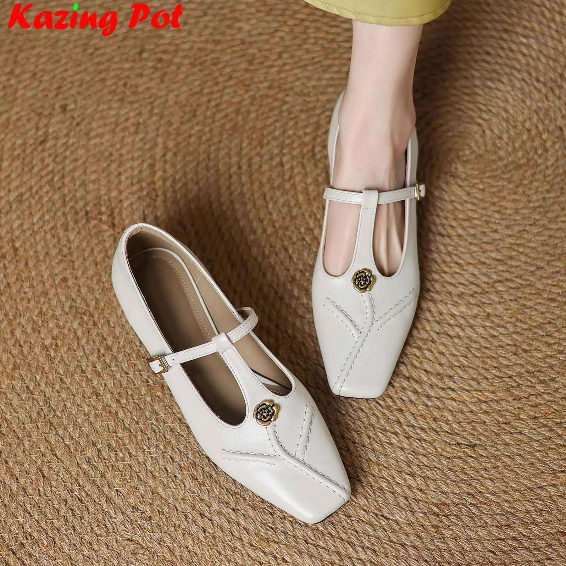 Krazing Pot Big Size Cow Leather Square Toe Low Heels T-strap Summer Mary Janes Retro Dating Elegant Luxury Flower Women Pumps
Krazing Pot Big Size Cow Leather Square Toe Low Heels T-strap Summer Mary Janes Retro Dating Elegant Luxury Flower Women Pumps