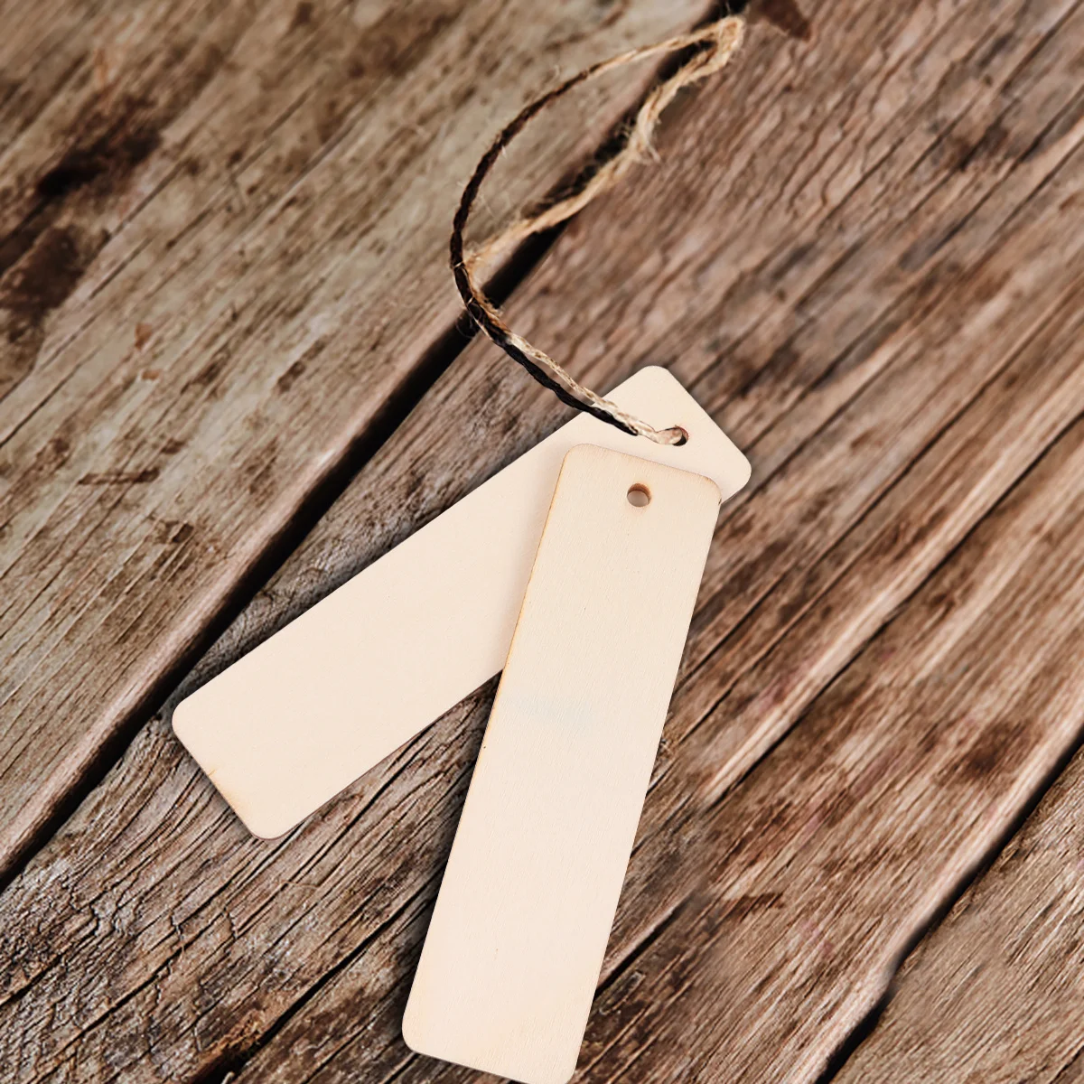 40Pcs Wood Square Hanging Gift Tags Ornaments with Rope DIY Blank Wood Crafts Party Classroom Decoration Stocking Tags
40Pcs Wood Square Hanging Gift Tags Ornaments with Rope DIY Blank Wood Crafts Party Classroom Decoration Stocking Tags