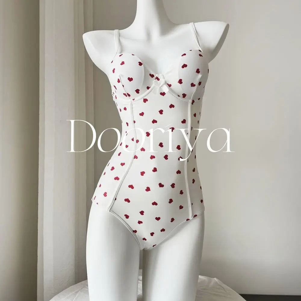 2025 Girls Swimwear Push Up Bikini One Piece Slimming Bathing Swimsuit for Hot Spring Beach Seaside Summer Vacation Beachwear
2025 Girls Swimwear Push Up Bikini One Piece Slimming Bathing Swimsuit for Hot Spring Beach Seaside Summer Vacation Beachwear