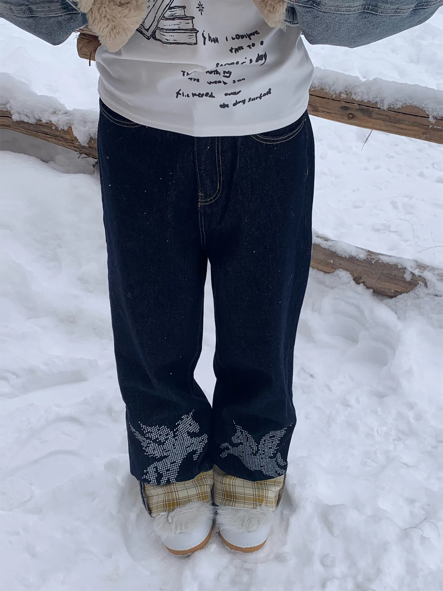 Джинсы Moreeep Mosaic Peg Plaid: молодежные, с вышивкой, на пуговицах, из хлопка, с завышенной талией, женские
Джинсы Moreeep Mosaic Peg Plaid: молодежные, с вышивкой, на пуговицах, из хлопка, с завышенной талией, женские