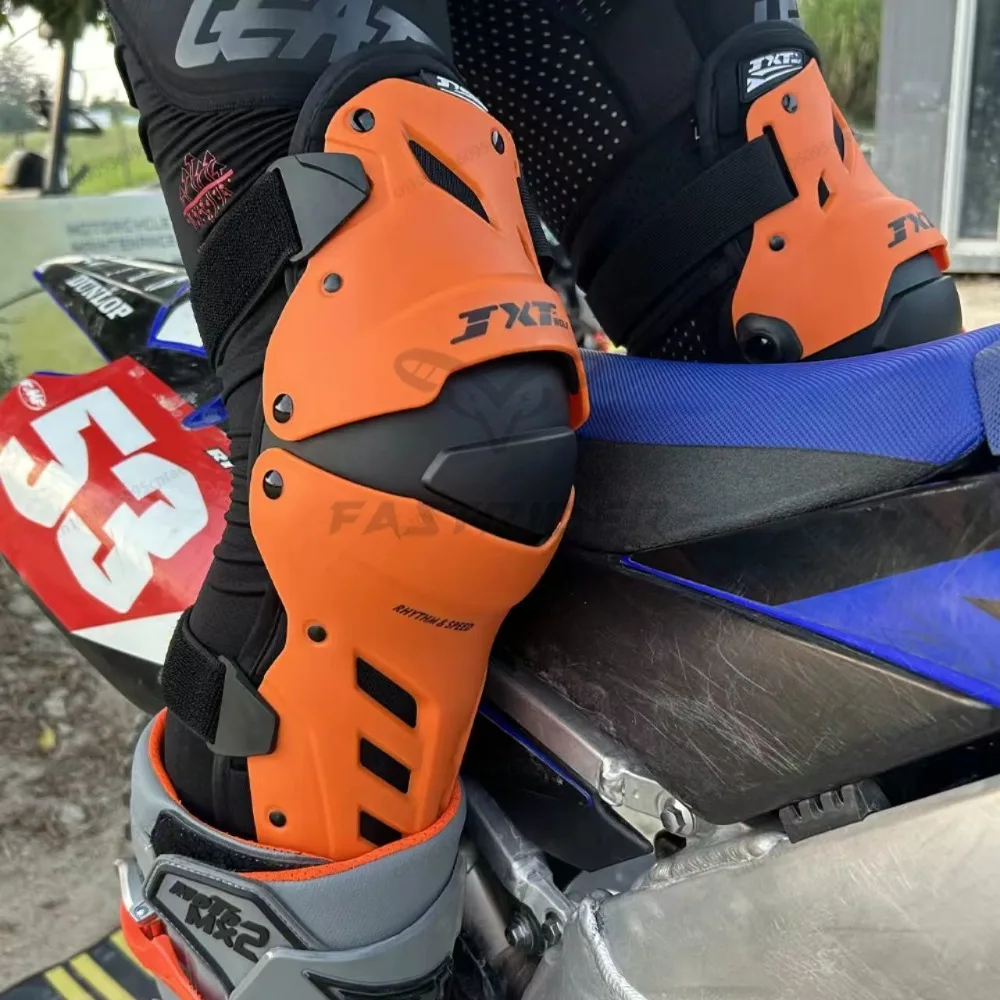 JXT WOLF motorcycle kneepad activity anti-fall protection biking four seasons leg protection road cross-country
JXT WOLF motorcycle kneepad activity anti-fall protection biking four seasons leg protection road cross-country