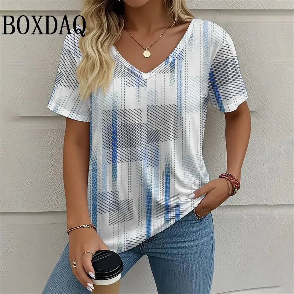 Summer Women's V-Neck Short Sleeve T-Shirt Fashion Plus Size Tops Plaid Graphic Print Outdoor Shirt Female Casual Loose Clothing
Summer Women's V-Neck Short Sleeve T-Shirt Fashion Plus Size Tops Plaid Graphic Print Outdoor Shirt Female Casual Loose Clothing