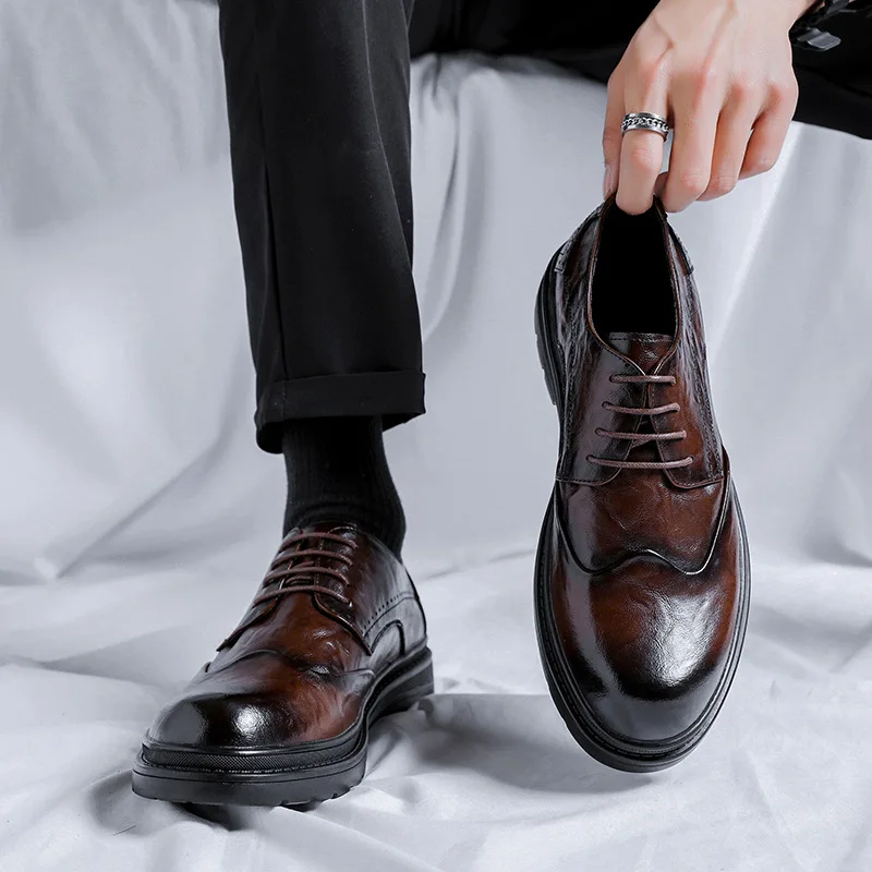 Vintage British Casual Men Leather Shoes Spring Autumn Luxury Business Formal Dress Loafers Work Wedding Oxfords Designer Shoes
Vintage British Casual Men Leather Shoes Spring Autumn Luxury Business Formal Dress Loafers Work Wedding Oxfords Designer Shoes